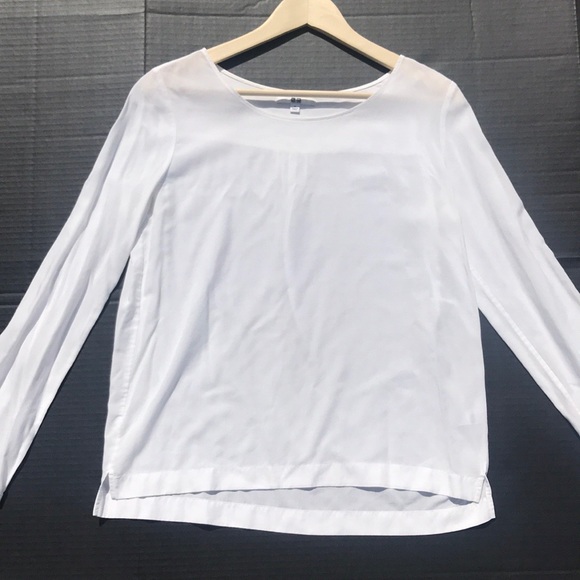 Uniqlo Tops - Deleting 9/20🛑Uniqlo White Boat Neck Blouse